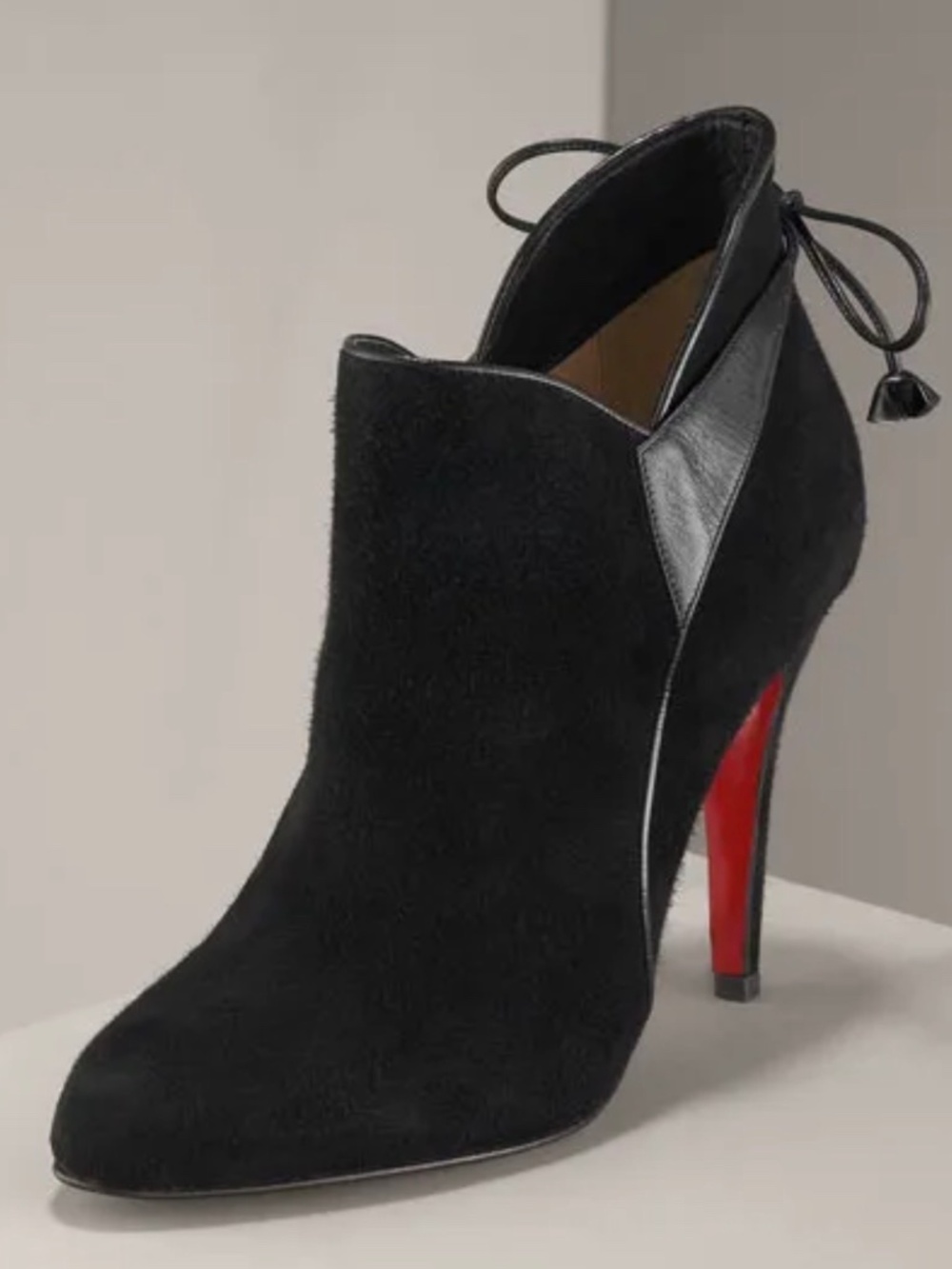 Christian Louboutin Suede Ankle Booties Size 9 Black Red Sole Edgy Preppy Career